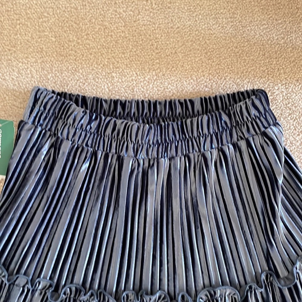 Simons velvet ruffle tiered pleat skirt - Picture 4 of 4